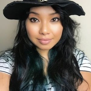 Meet your Posher, Mira